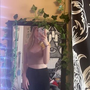 Meet your Posher, Alexis